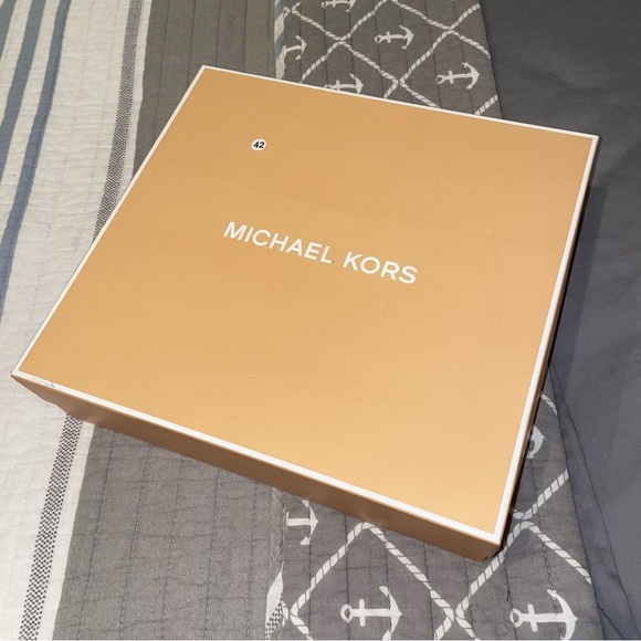 MICHAEL Michael Kors NWT Silver Snake Pouchette & Card Case Gift Set Box - Picture 15 of 16